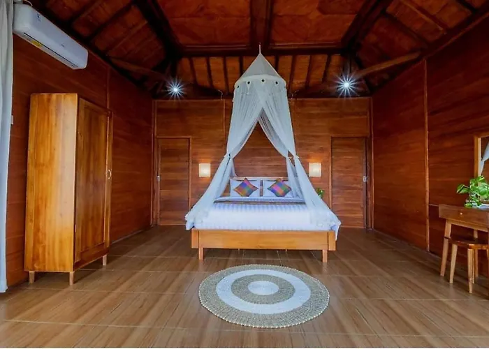 Serene With Private Pool And Rice Field Views Vakantiehuis *